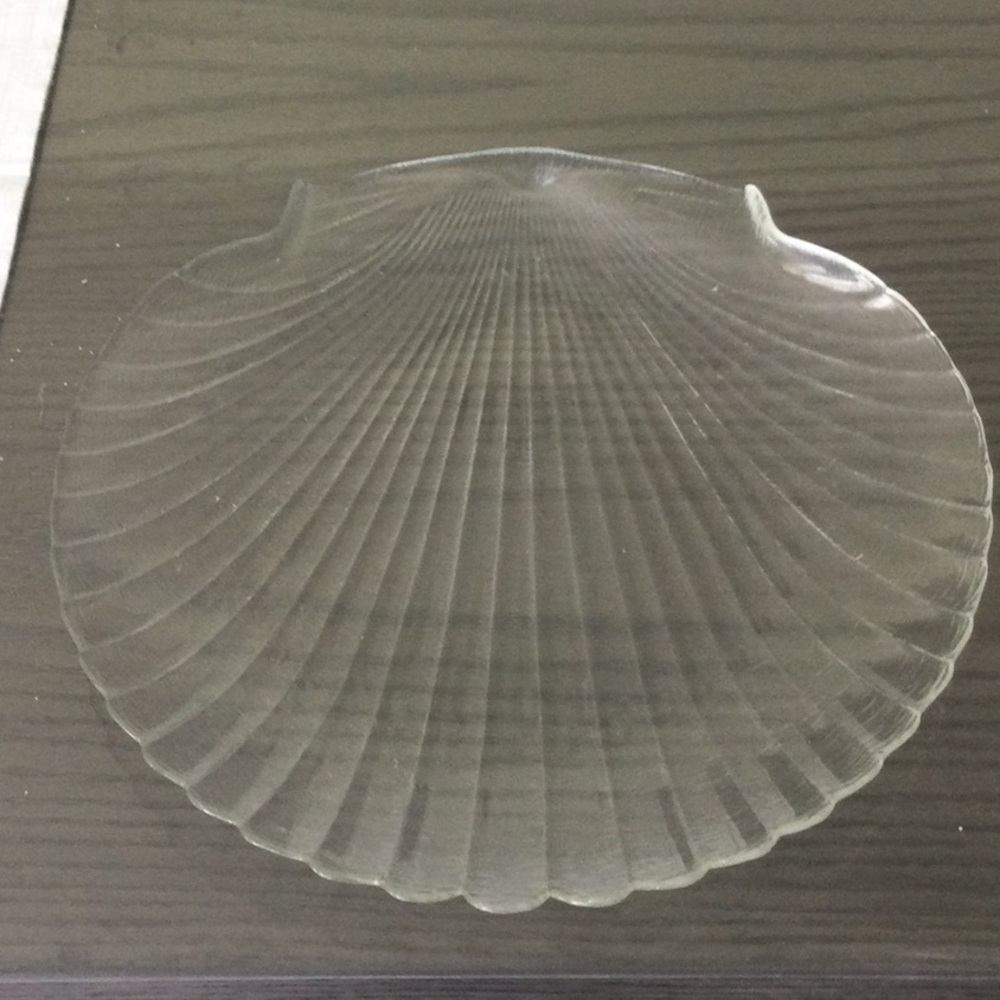 Vintage Clear Glass Shell Plate